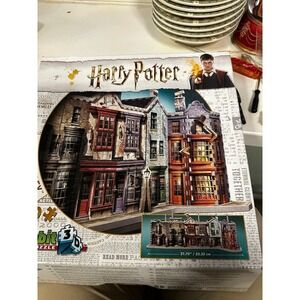 Wrebbit 3D Harry Potter Diagon Alley 450 piece 3D Puzzle Wizard magical